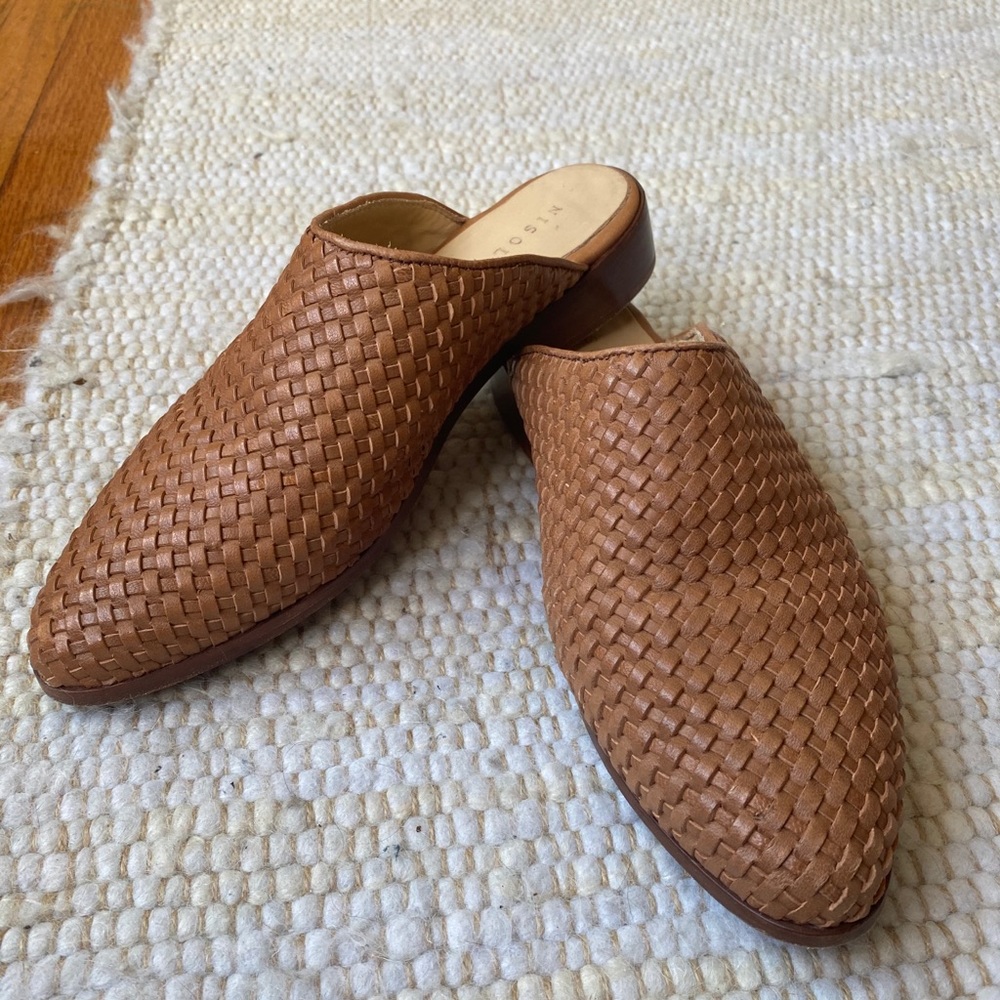 Nisolo AMA Mule